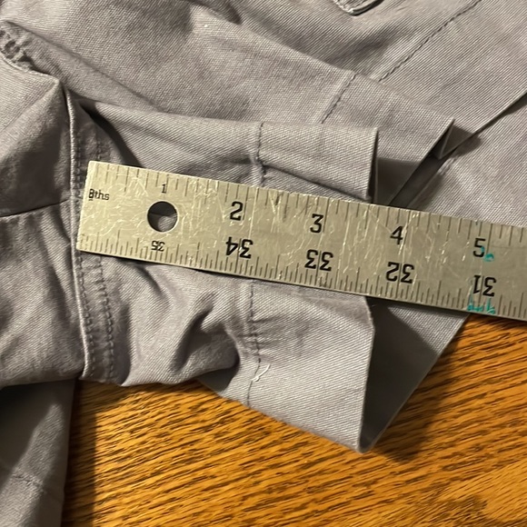 High rise Shorts 3.5” inseam-light blue - Picture 4 of 11